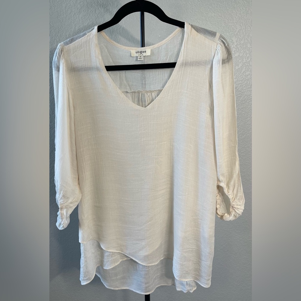 Umgee Cream V-Neck Lightweight Top